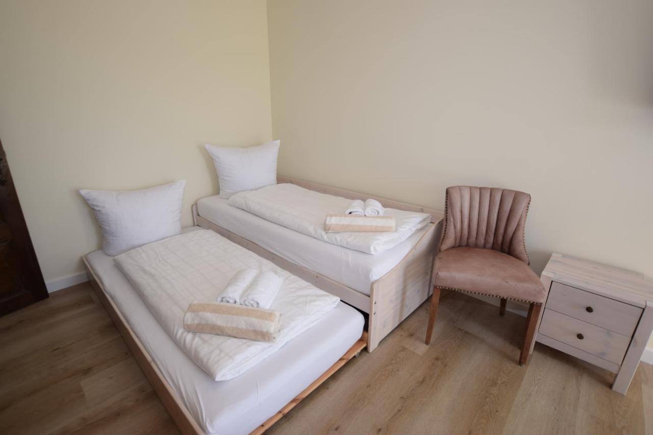 Landhaus Hideaway Mit Aussenpool, Sauna Und Kamin Bosau 外观 照片