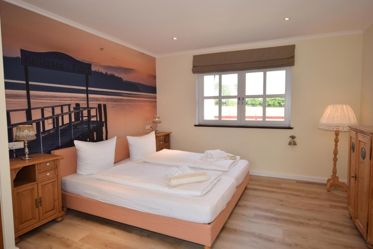 Landhaus Hideaway Mit Aussenpool, Sauna Und Kamin Bosau 外观 照片