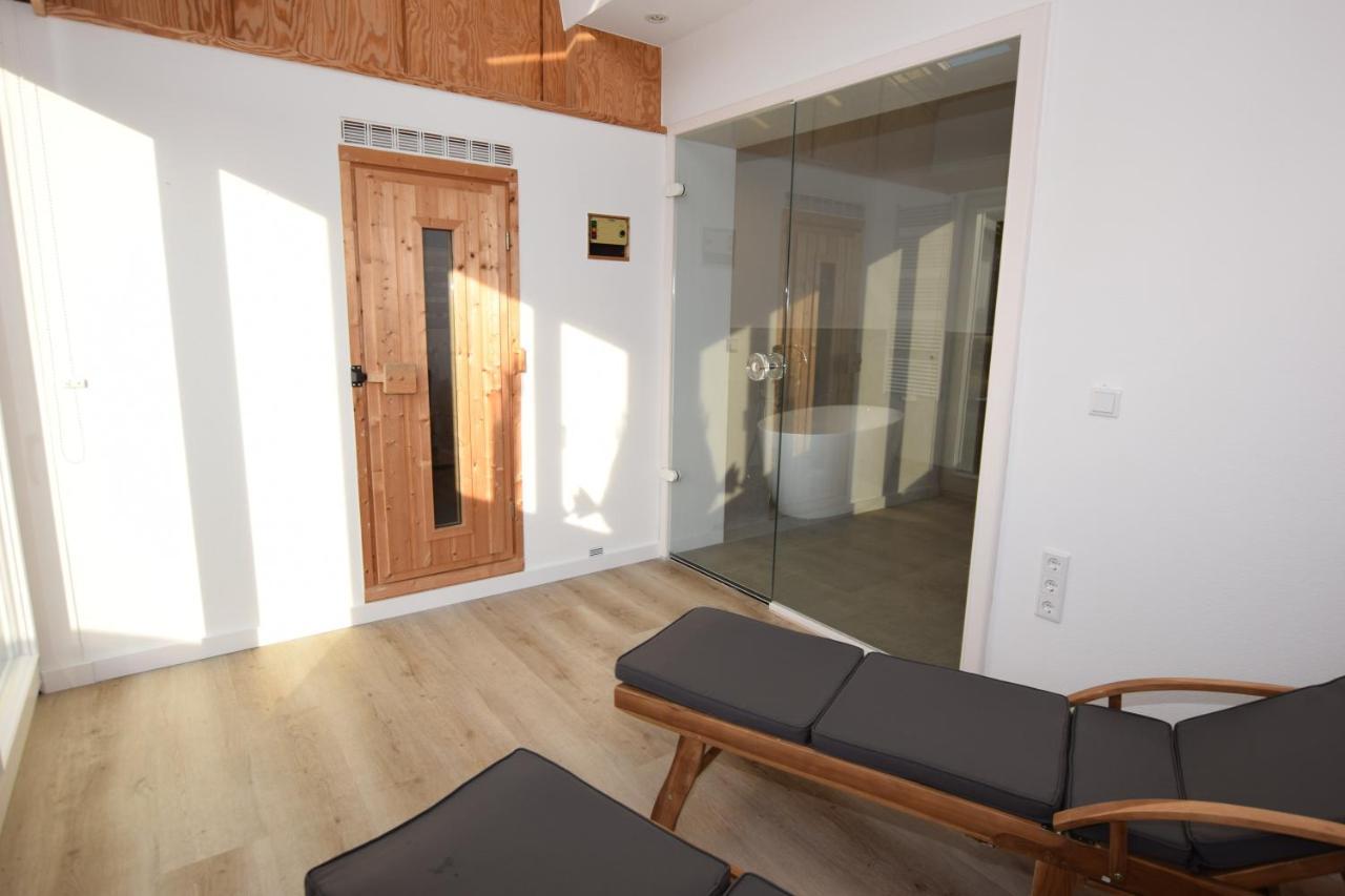Landhaus Hideaway Mit Aussenpool, Sauna Und Kamin Bosau 外观 照片